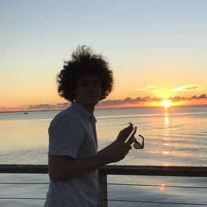 Meet your Posher, Inaki